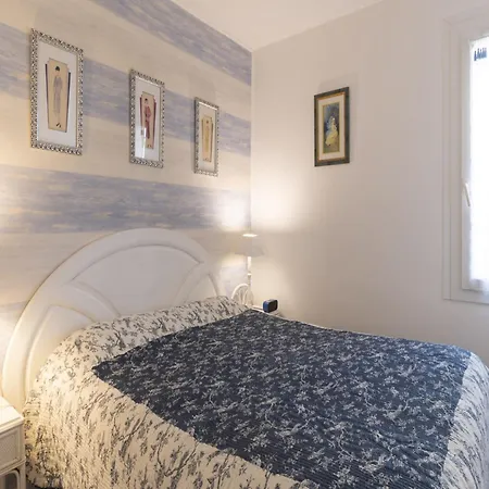 Apartment In Agde, Close To Sea