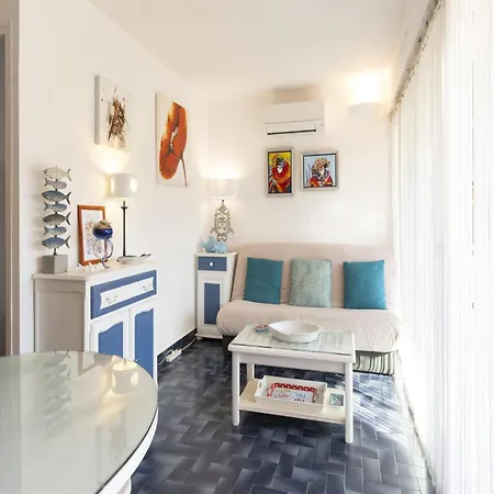 In Agde, Close To Sea Apartment Agde